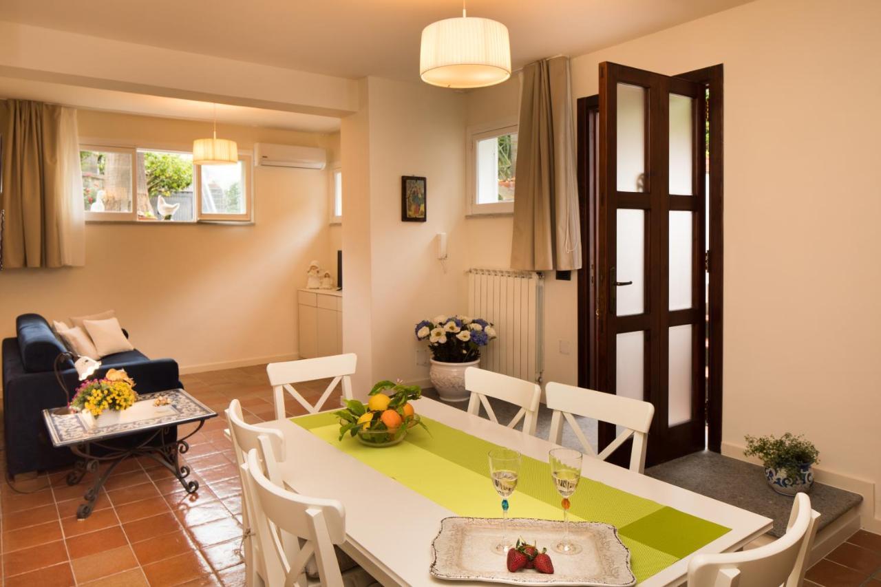 Casa Beatrice Bed & Breakfast Sorrento Exterior photo