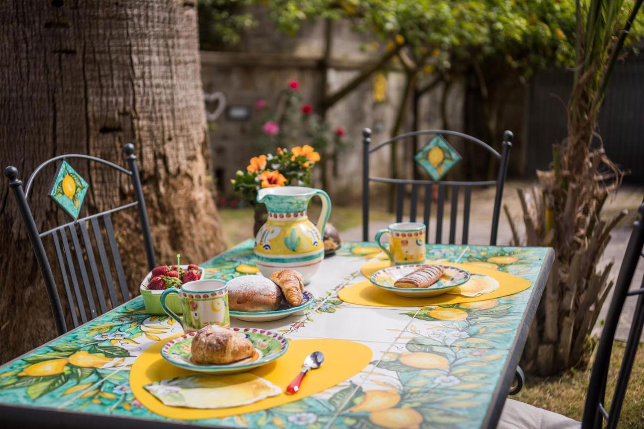 Casa Beatrice Bed & Breakfast Sorrento Exterior photo