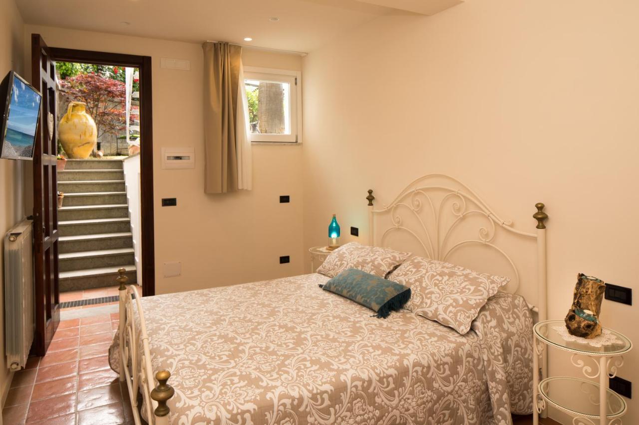 Casa Beatrice Bed & Breakfast Sorrento Exterior photo