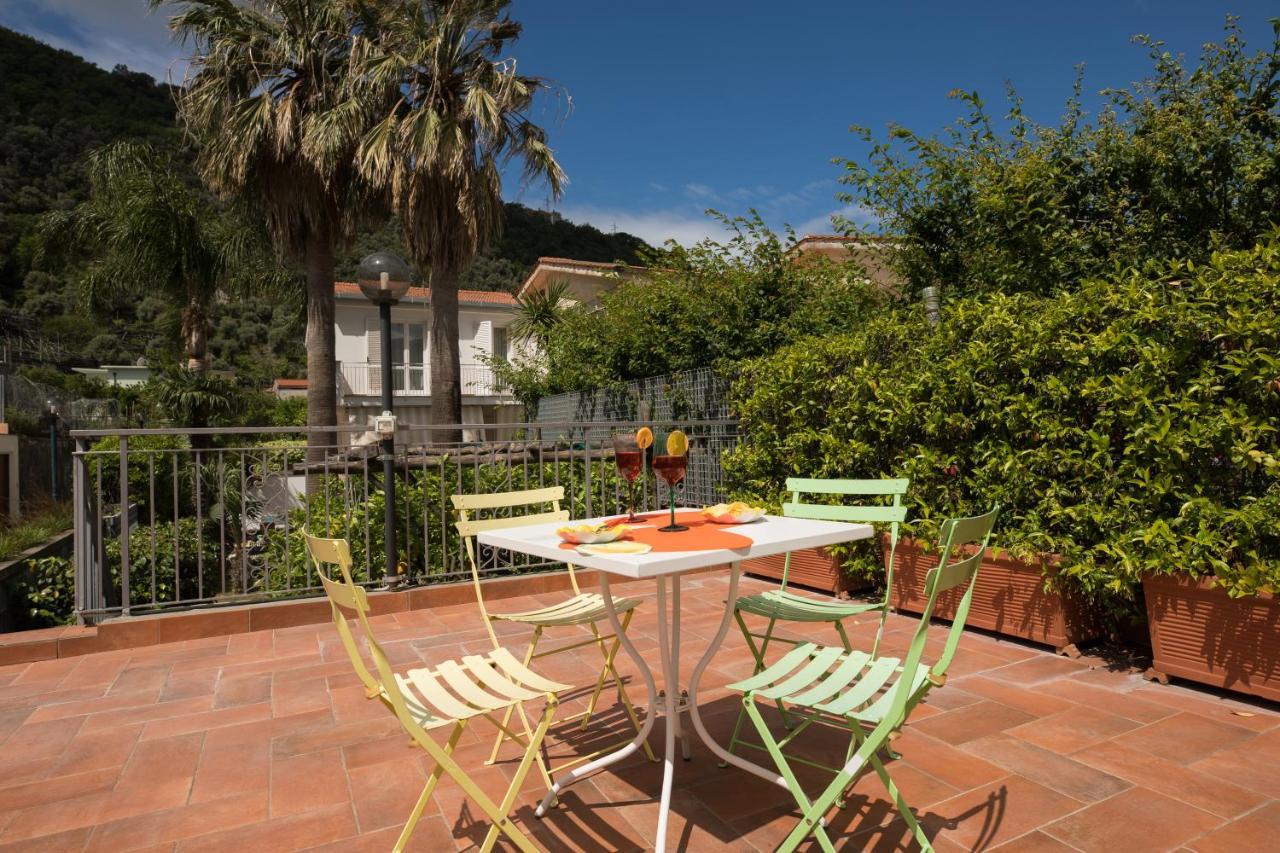 Casa Beatrice Bed & Breakfast Sorrento Exterior photo